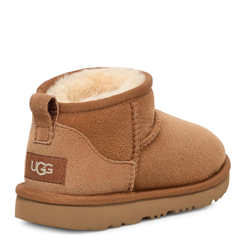 UGG Unisex-Child Classic Ultra Mini Boot, Chestnut, 9 Toddler