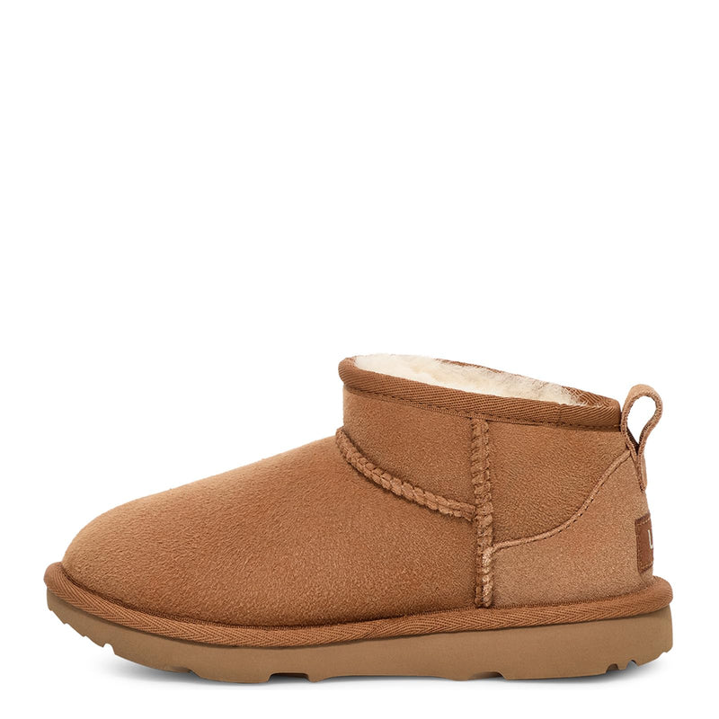 UGG Unisex-Child Classic Ultra Mini Boot, Chestnut, 9 Toddler